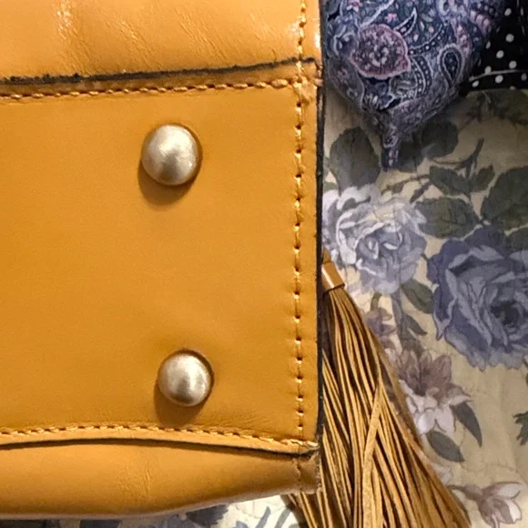Patricia Nash Mustard Yellow Shoulder Bag - NWT - Picture 12 of 13